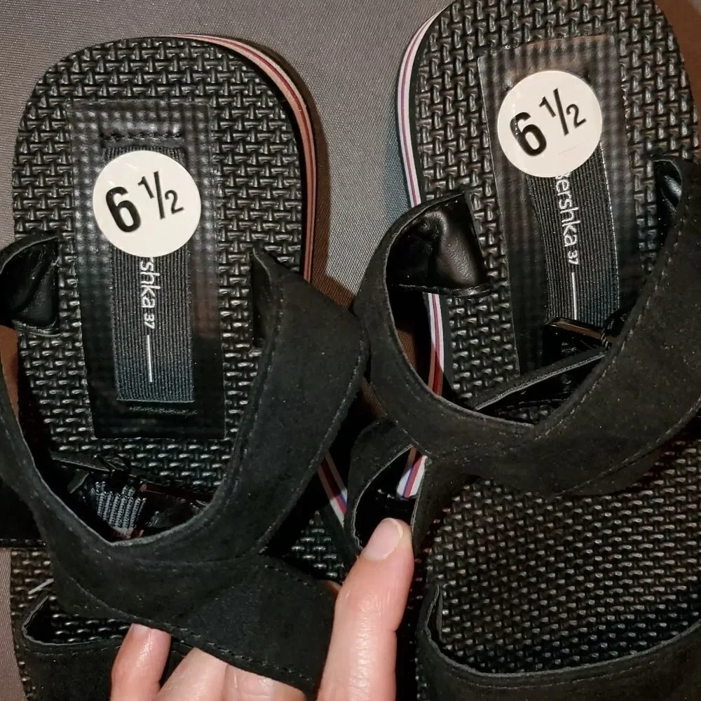 Bershka Black Sporty Platform Sandals